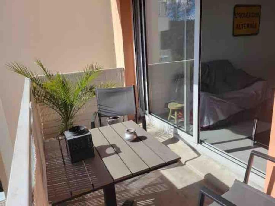 Bel Appartement De 2 Chambres Avec Balcon Et Garage A Proximite Du Centre De Pau Exteriör bild